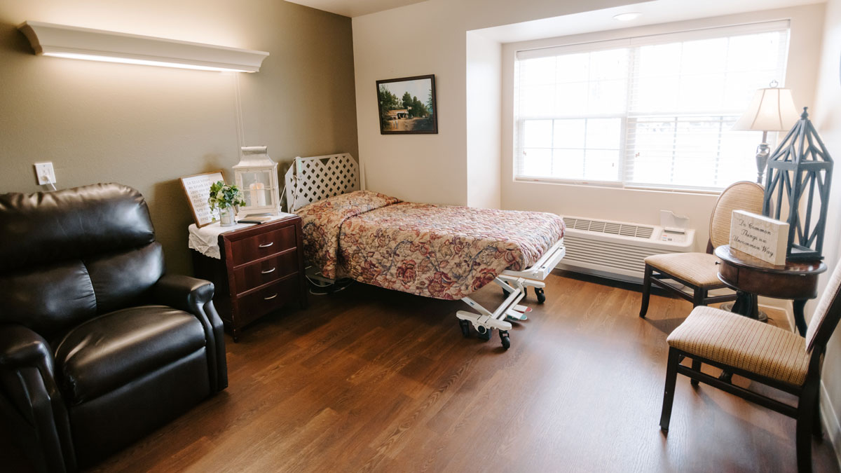 Patient Room at Belle View Estates Rehabilitation and Care Center